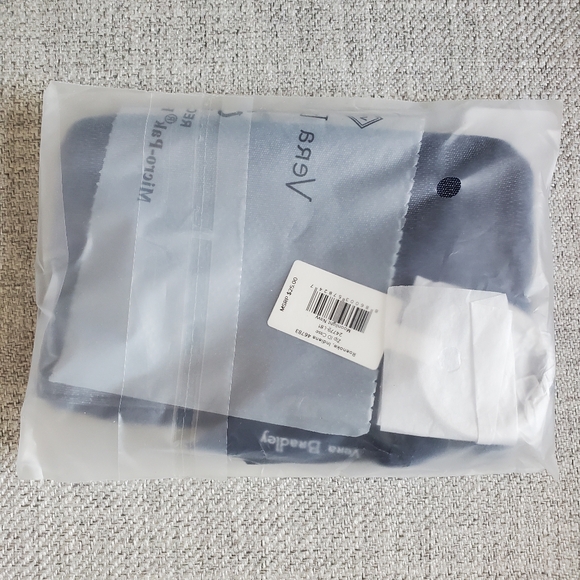 Vera Bradley Moonlight Navy Zip ID Case in Denim - Picture 4 of 4